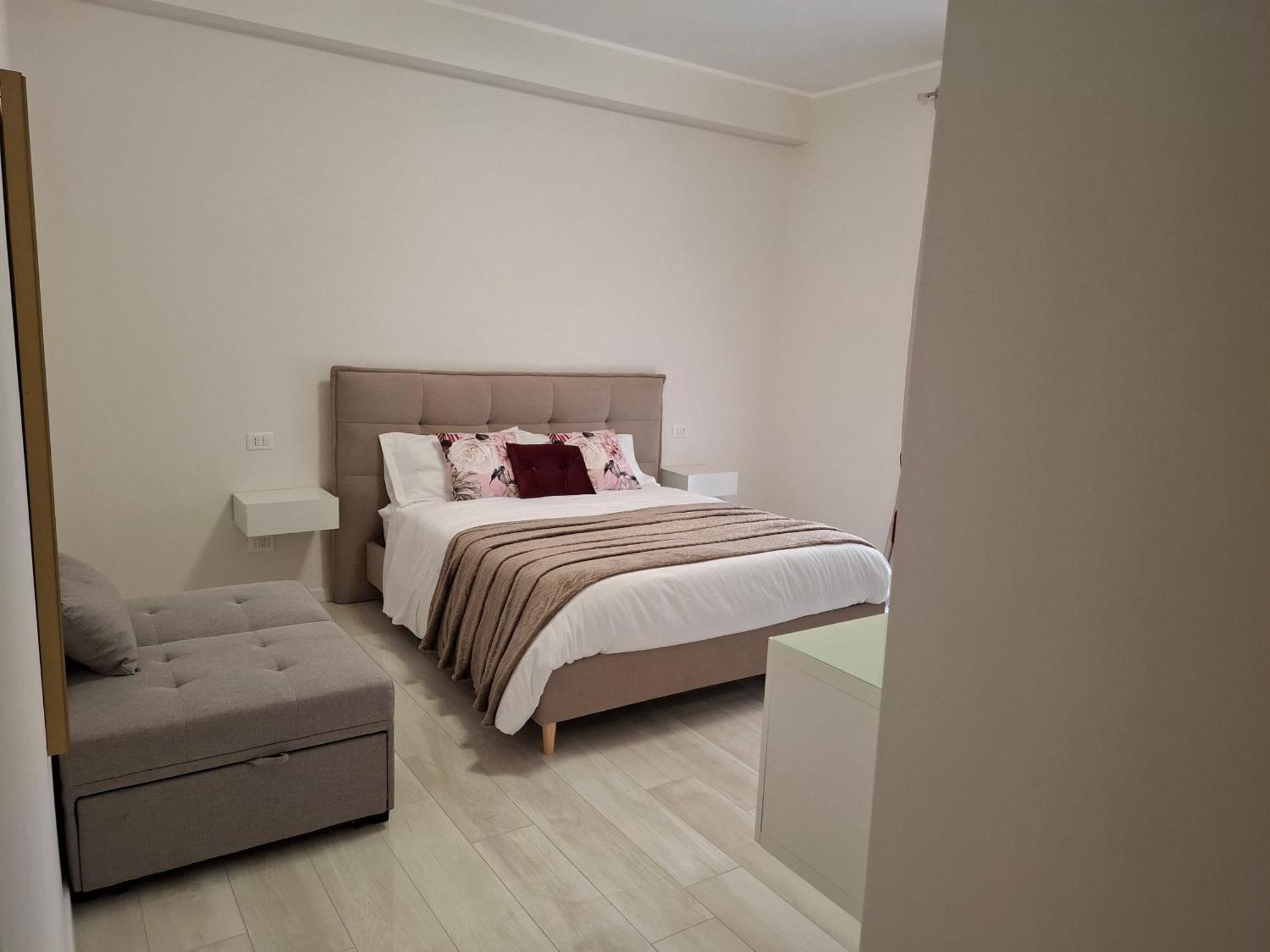 Mariam Royal Apartment & Rooms Reggio Calabria Exterior foto